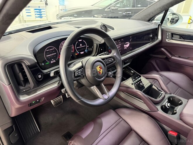 Porsche Cayenne S E-Hybrid-21