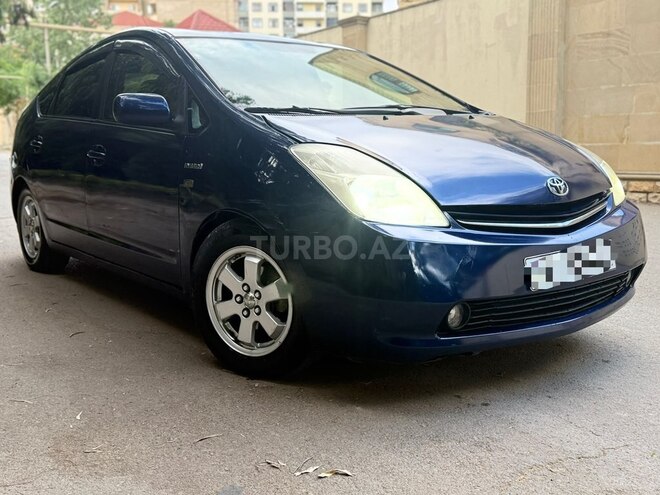 Toyota Prius-4