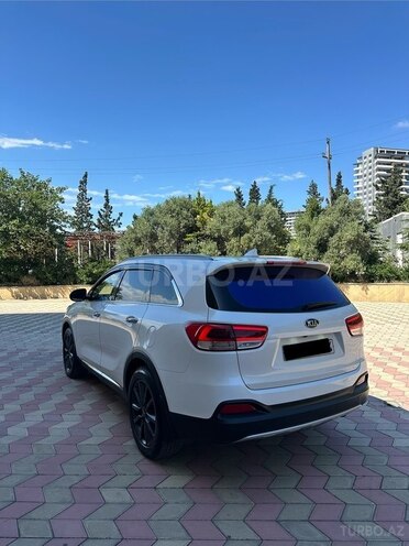 Kia Sorento-7