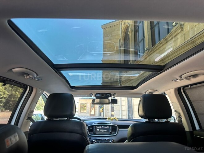 Kia Sorento-13
