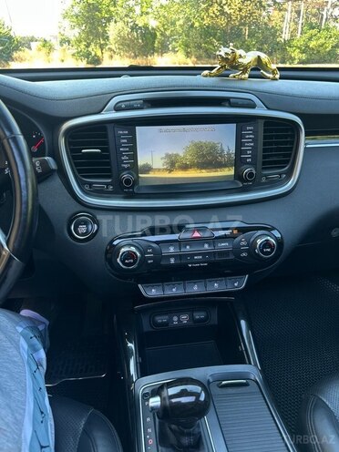 Kia Sorento-18