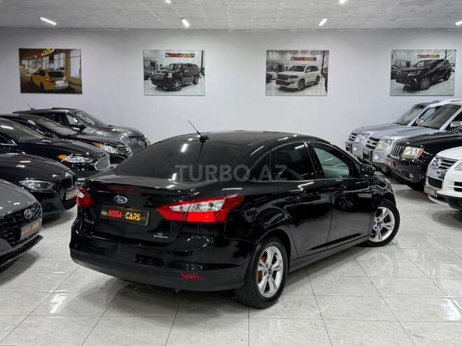 Ford Focus-5