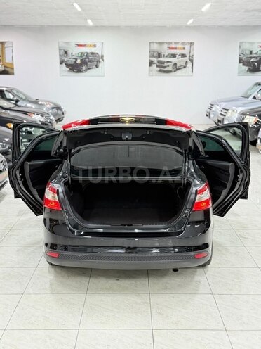 Ford Focus-18