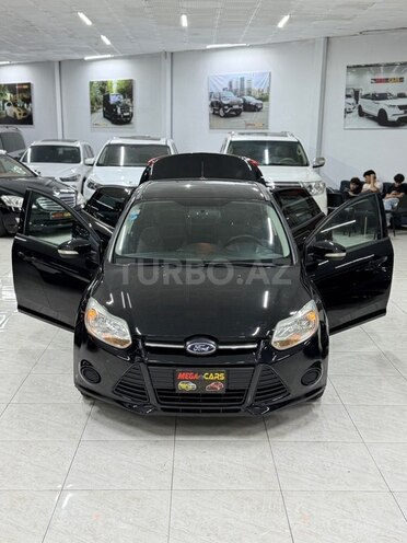 Ford Focus-15