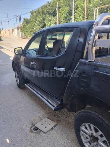 Mitsubishi L200-5