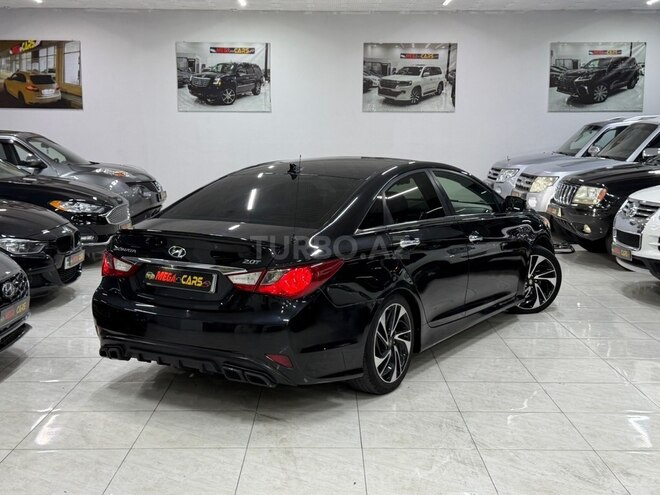 Hyundai Sonata-5