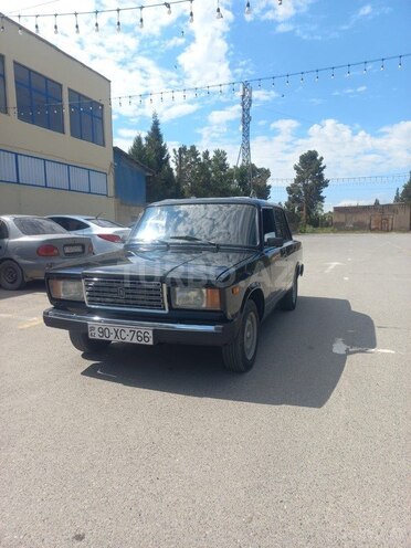 LADA (VAZ) 2107-2