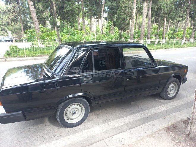 LADA (VAZ) 2107-15