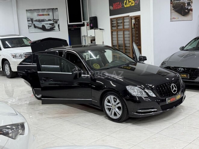Mercedes E 250-13