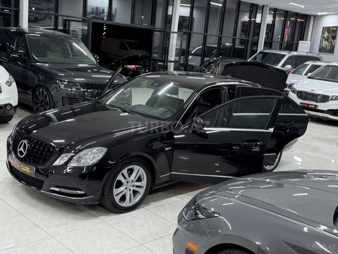 Mercedes E 250-16