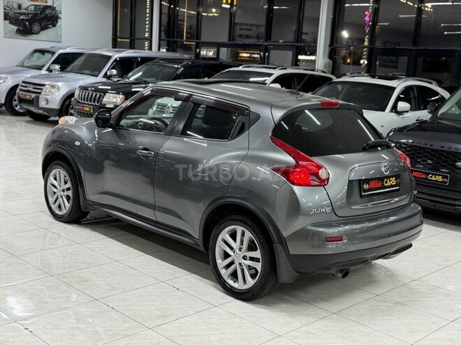 Nissan Juke-12