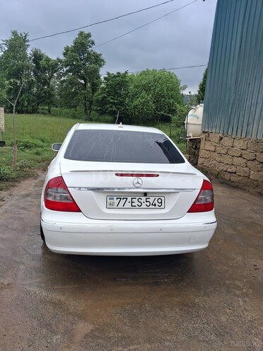 Mercedes E 220-3