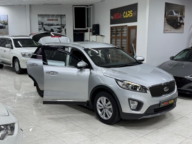 Kia Sorento-13
