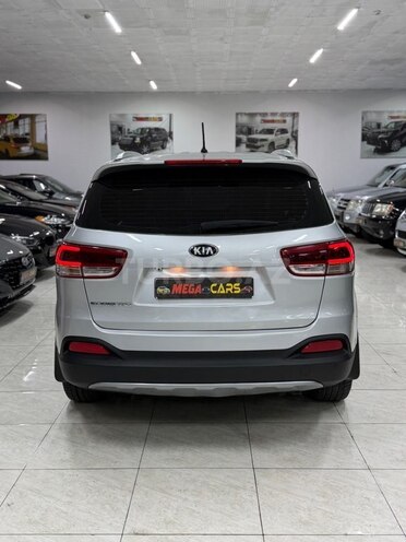 Kia Sorento-7