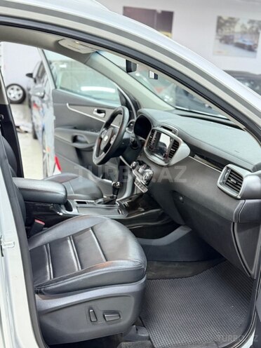Kia Sorento-25