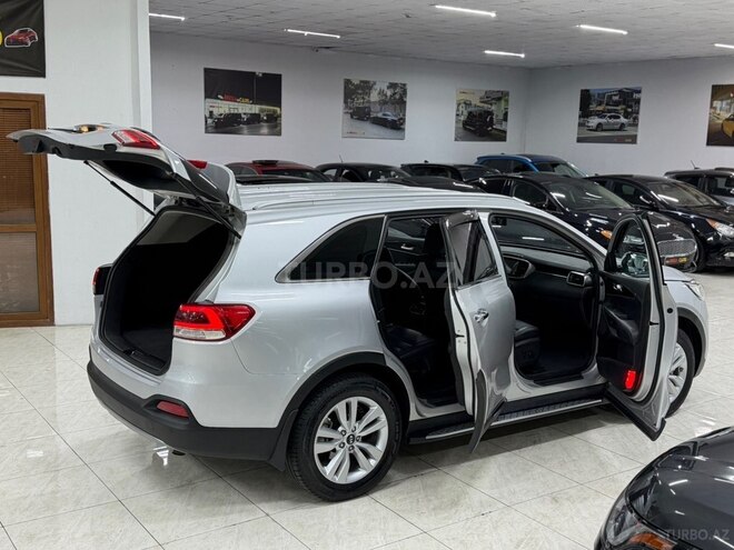 Kia Sorento-17