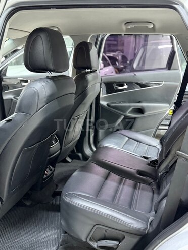 Kia Sorento-28