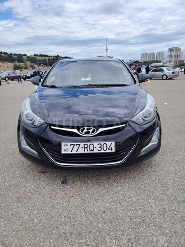 Hyundai Elantra-7