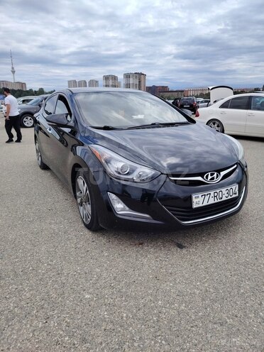 Hyundai Elantra-2