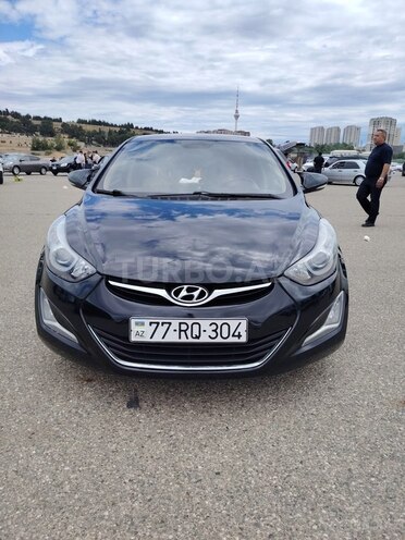 Hyundai Elantra-1