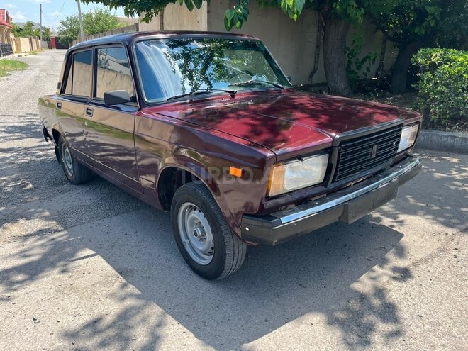 LADA (VAZ) 2107-2