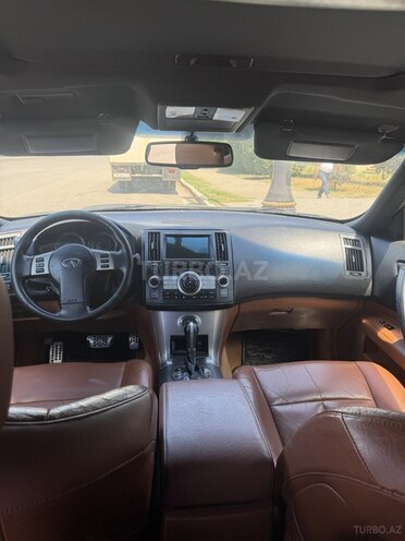 Infiniti FX35-7