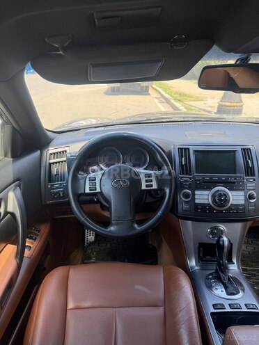 Infiniti FX35-6