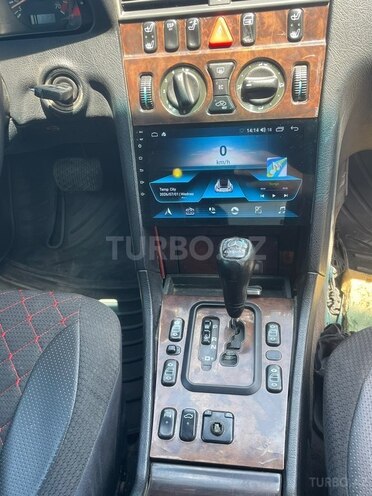 Mercedes C 200-7