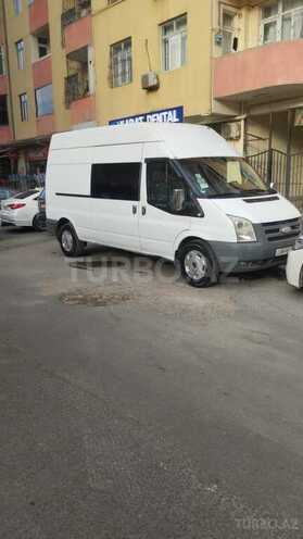 Ford Transit-9