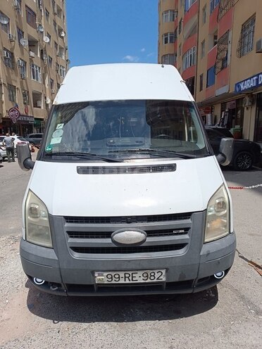 Ford Transit-1