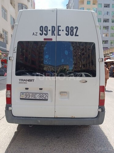Ford Transit-2