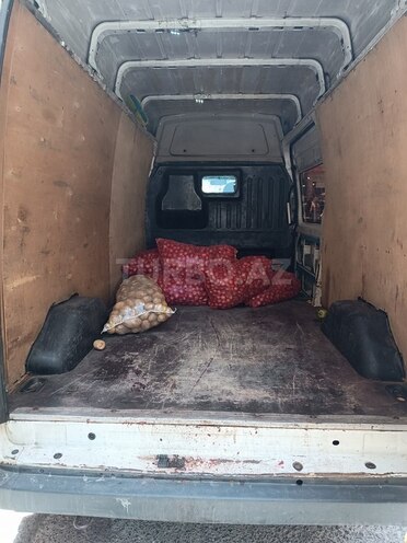 Ford Transit-5