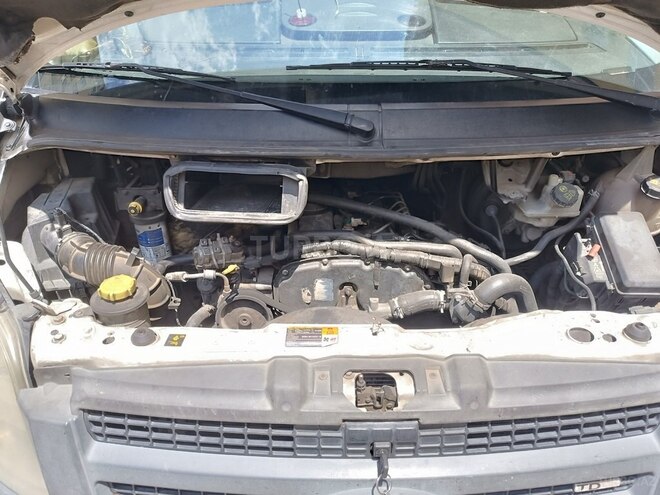Ford Transit-7