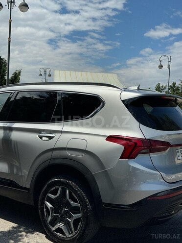 Hyundai Santa Fe-10