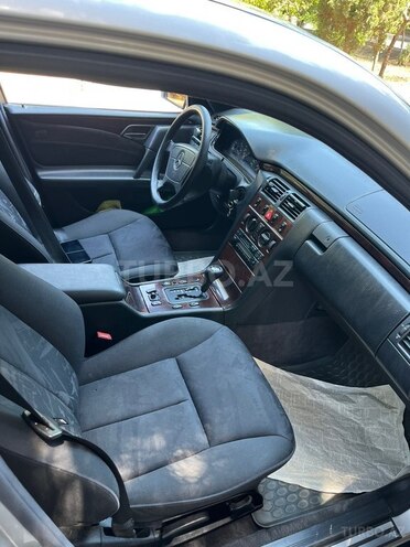 Mercedes E 200-9