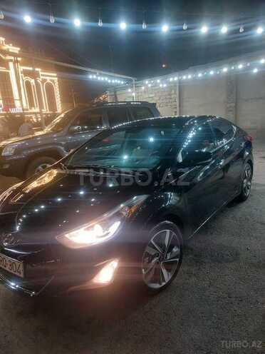 Hyundai Elantra-16