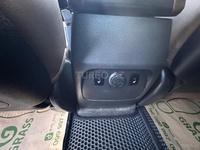 Kia Sorento-19