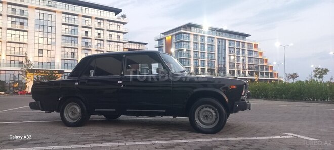 LADA (VAZ) 2107-2