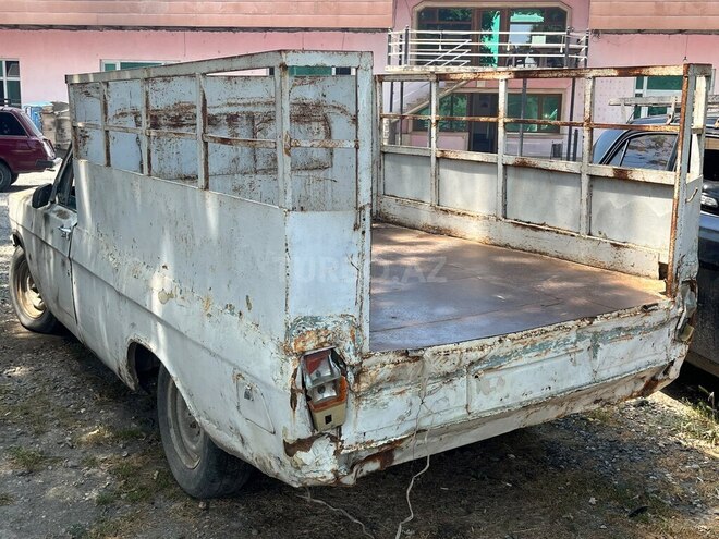 GAZ 24 "Volga"-5
