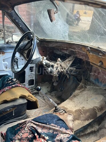 GAZ 24 "Volga"-8