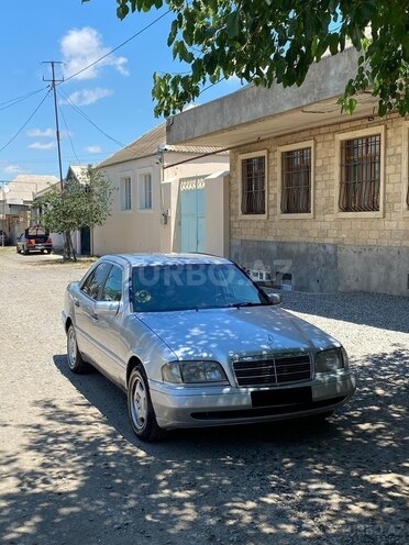 Mercedes C 180-1