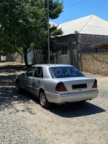 Mercedes C 180-4