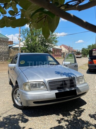 Mercedes C 180-8