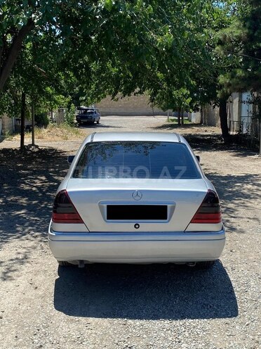 Mercedes C 180-5