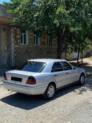Mercedes C 180-6