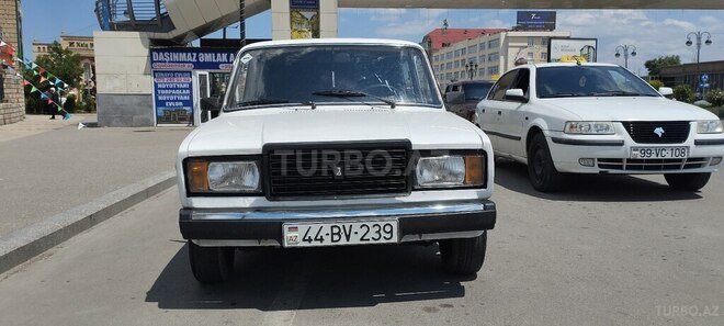 LADA (VAZ) 2107-1