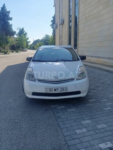 Toyota Prius-1