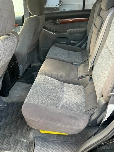 Toyota Land Cruiser Prado-4