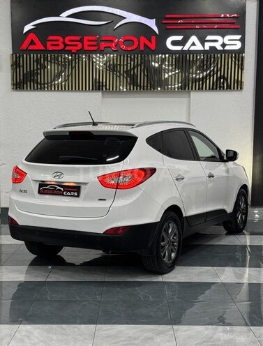 Hyundai ix35-12