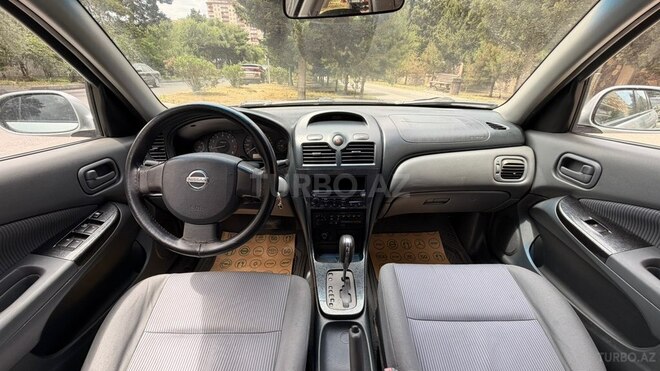 Nissan Sunny-13